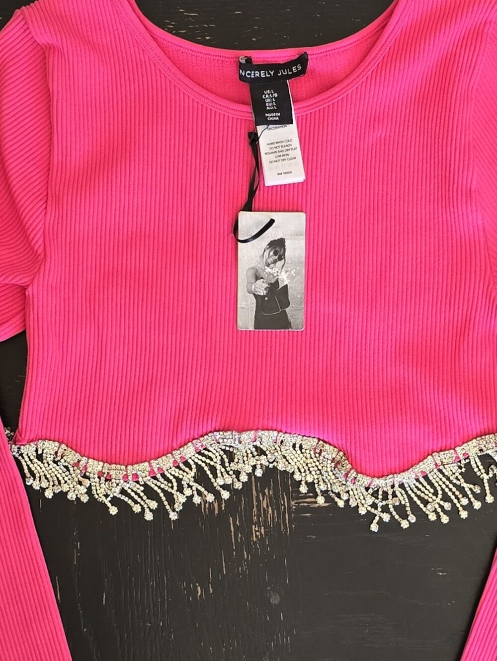 NWT Sincerely Jules Bright Pink Long Sleeve Beaded Crop Top Womens Sz Large - Picture 11 of 11